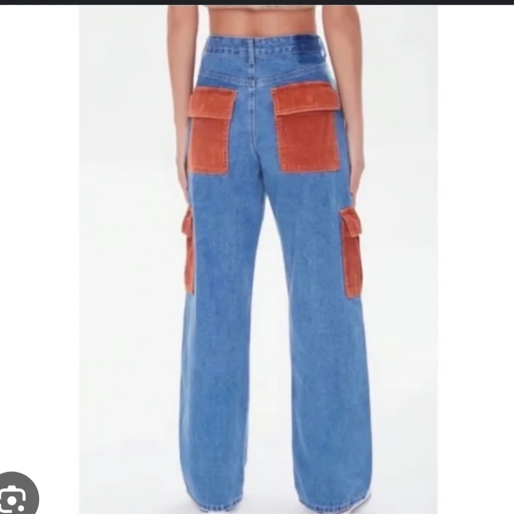 Forever 21 Denim Cargo Pants with Brown Pockets Size 30